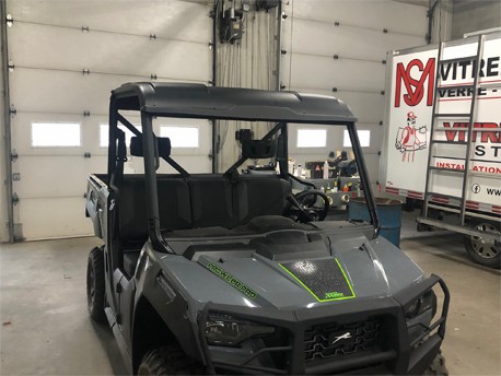 RÉALISATIONS VITRES D’AUTOS