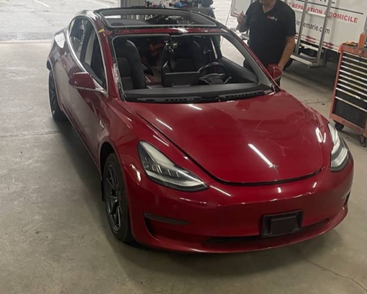 RÉALISATIONS VITRES D’AUTOS